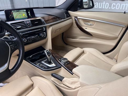 Used 2016 BMW 328i xDrive Sedan w/ Premium Package image 12