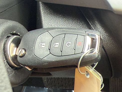 Used 2025 Chevrolet Trax LS FWD image 30