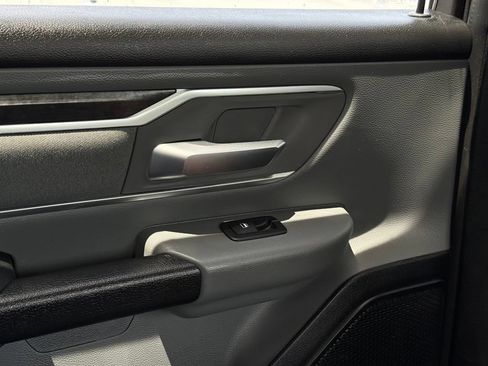 Used 2020 RAM 1500 Big Horn AWD/4WD image 49