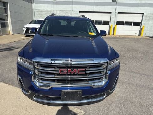 Used 2023 GMC Acadia SLE w/ Driver Convenience Package image 7