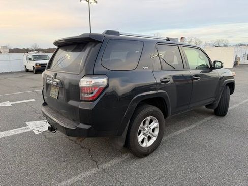 Used 2021 Toyota 4Runner SR5 image 6