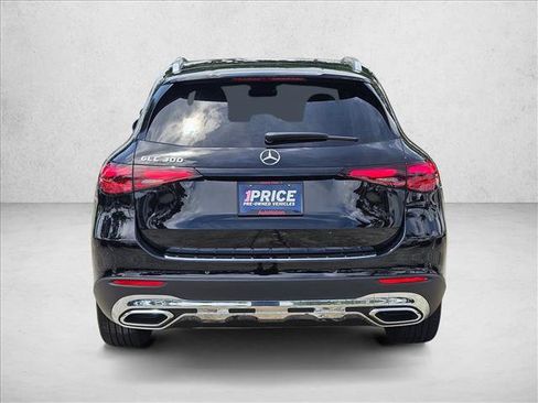 Used 2026 Mercedes-Benz GLC 300 image 7