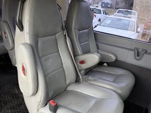 Used 2016 Ford Transit 150 XL image 20