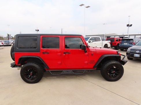 Used 2014 Jeep Wrangler Unlimited Sport w/ Quick Order Package 24S image 10