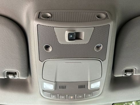 Used 2018 Ford F150 Lariat image 17