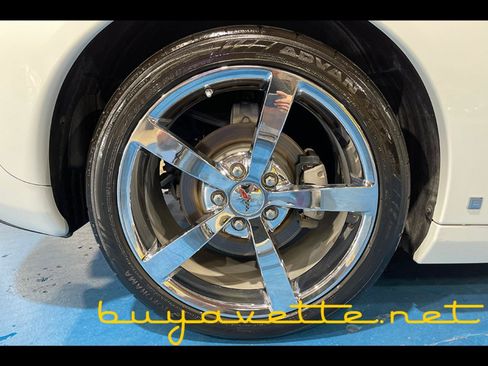 Used 2009 Chevrolet Corvette Coupe w/ Roof Package RWD image 11