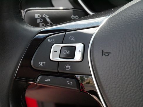 Used 2019 Volkswagen Jetta SE w/ Cold Weather Package FWD image 25