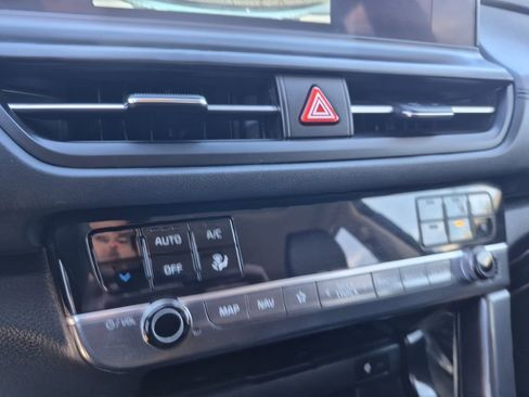 Used 2024 Kia Seltos SX w/ SX Sunroof Package image 24