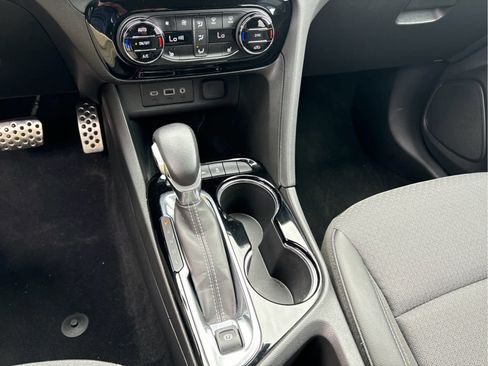 Used 2023 Buick Encore GX Select w/ Sport Touring Package FWD image 14
