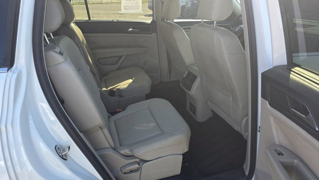 Used 2019 Volkswagen Atlas SEL FWD image 6