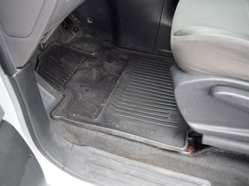 Used 2013 Nissan NV200 S w/ Cruise Control Pkg image 25