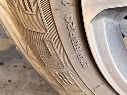 Used 2023 Jeep Grand Wagoneer 4WD image 9