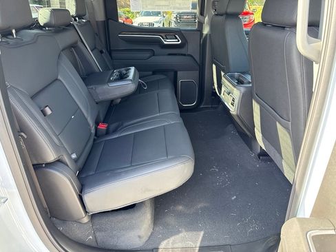 New 2026 GMC Sierra 1500 SLT w/ SLT Premium Plus Package image 18