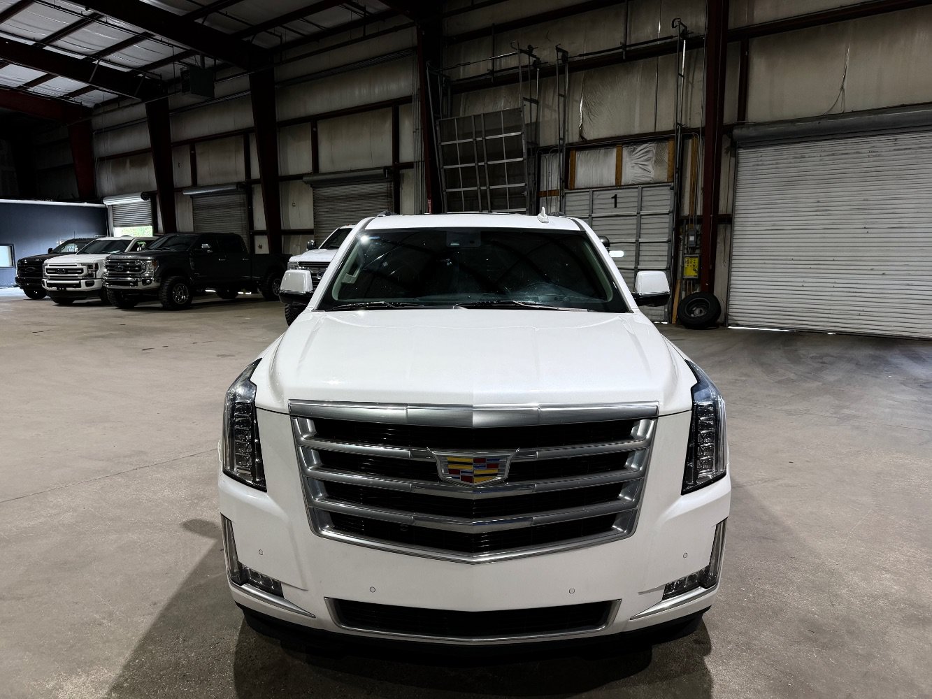 Used 2017 Cadillac Escalade Premium Luxury RWD image 10