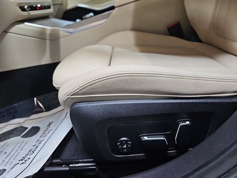 Certified 2025 BMW 330i Sedan w/ Premium Package image 29