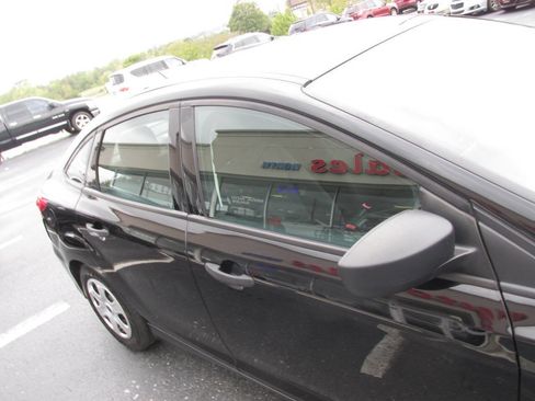 Used 2016 Ford Focus S image 33