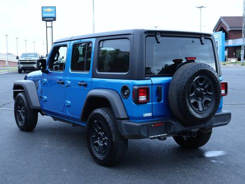 Used 2025 Jeep Wrangler Unlimited Sport AWD/4WD image 7