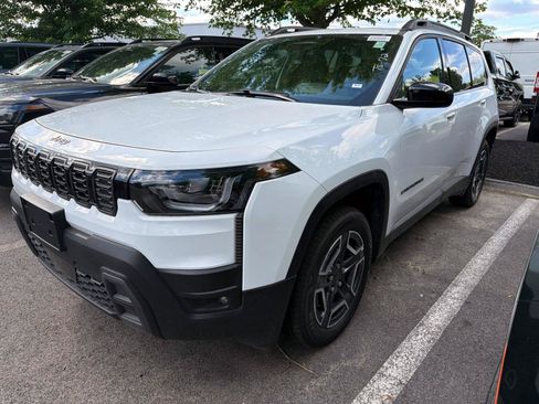 New 2026 Jeep Cherokee Laredo AWD/4WD image 3