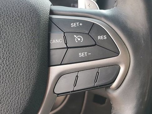 Used 2017 Jeep Grand Cherokee Altitude AWD/4WD image 21