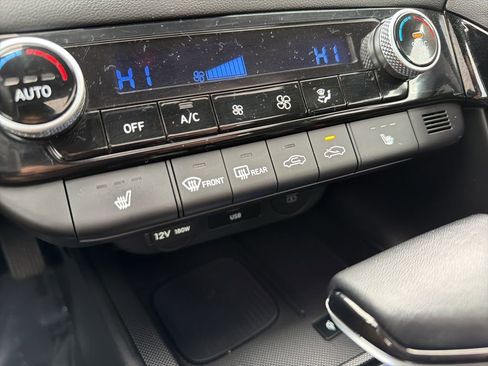 Used 2024 Hyundai Elantra SEL w/ Convenience Package image 27