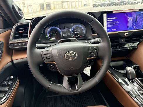 New 2026 Toyota Crown Signia AWD/4WD image 11