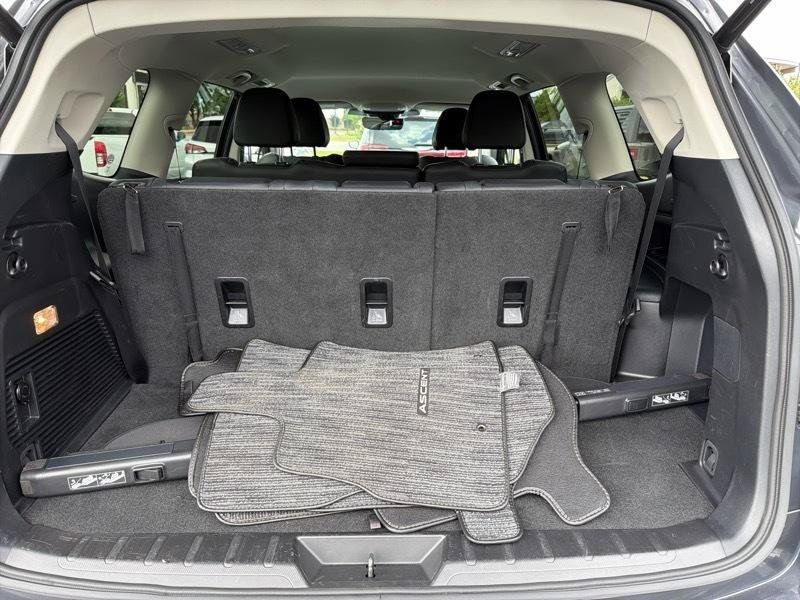 Used 2023 Subaru Ascent Limited AWD/4WD image 10