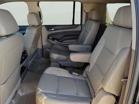 Used 2018 Chevrolet Suburban LT w/ Off-Road Package image 13