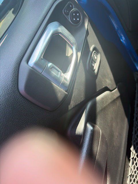 Used 2021 Jeep Gladiator Sport AWD/4WD image 19