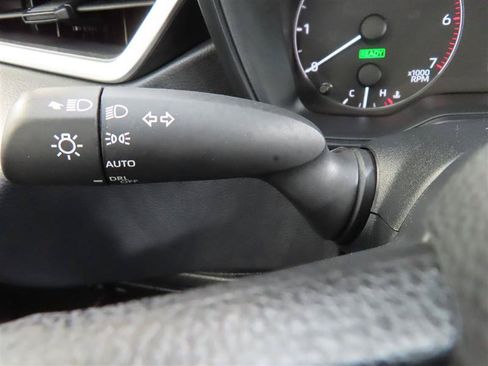 Used 2025 Toyota Corolla LE FWD image 19