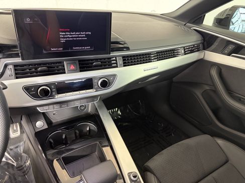 Used 2022 Audi A5 2.0T Premium Plus w/ Premium Plus AWD/4WD image 4