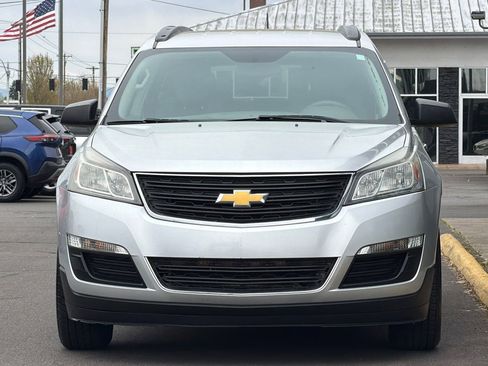 Used 2015 Chevrolet Traverse LS FWD image 10