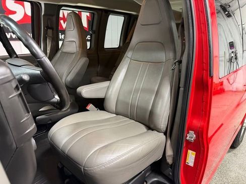 Used 2019 Chevrolet Express 2500 LS w/ Driver Convenience Package image 16