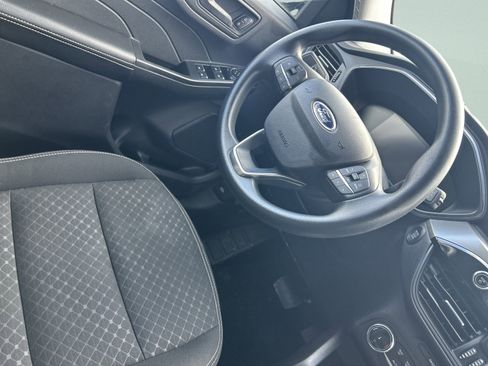 Used 2025 Ford Escape Active image 40