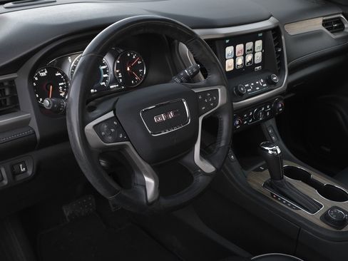 Used 2017 GMC Acadia Denali w/ Technology Package image 10
