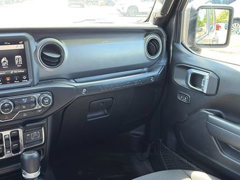 Used 2022 Jeep Wrangler Unlimited Sport AWD/4WD image 24