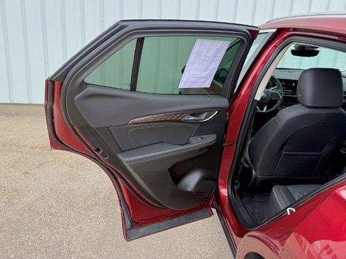 Used 2023 Buick Envision Avenir AWD/4WD image 15