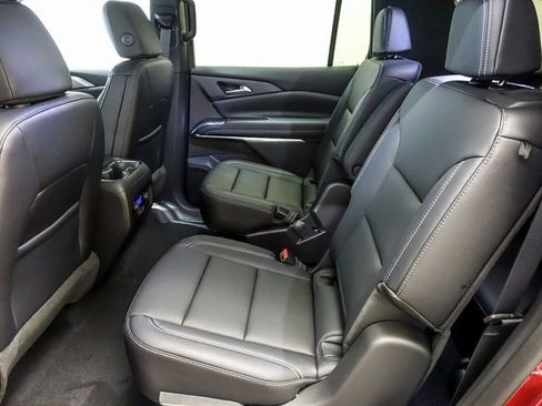 New 2026 Chevrolet Traverse LT w/ Midnight/Sport Edition image 9