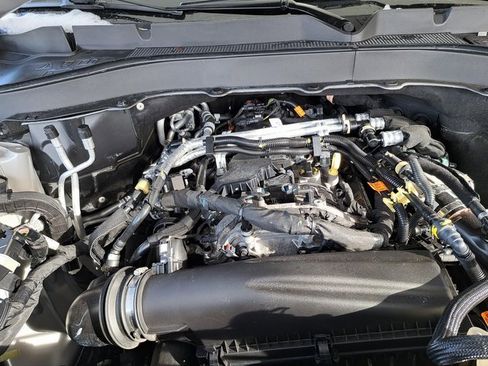 Certified 2025 Ford Explorer Active image 25