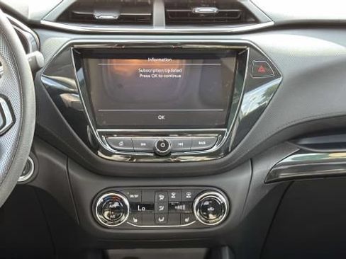 Certified 2023 Chevrolet TrailBlazer LT w/ Convenience Package FWD image 25