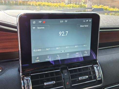 Used 2020 Lincoln Navigator Reserve w/ Equipment Group 208A Reserve image 30