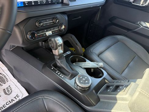 New 2025 Ford Bronco Big Bend w/ Black Diamond Package AWD/4WD image 13