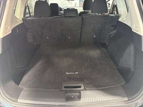 Used 2024 Nissan Rogue SV AWD/4WD image 38
