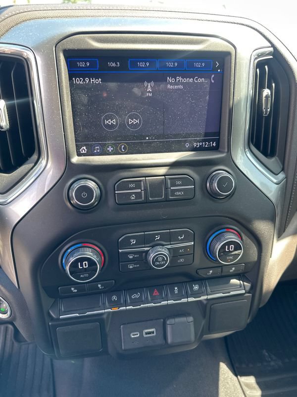 Used 2020 Chevrolet Silverado 1500 LT w/ All-Star Edition RWD image 15