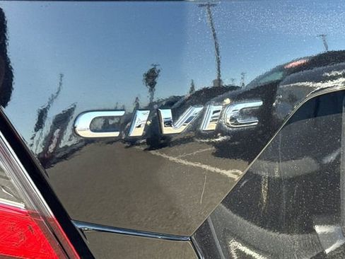 Used 2019 Honda Civic LX image 32