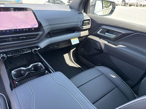 New 2026 Chevrolet Silverado EV LT image 32
