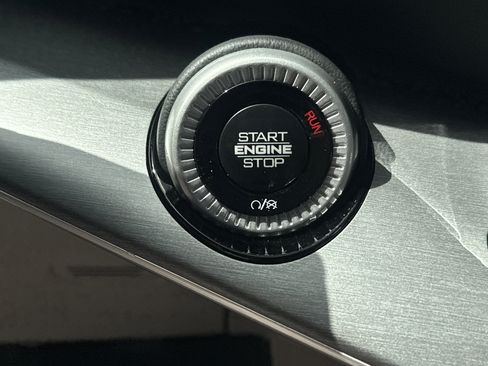 New 2026 Jeep Grand Wagoneer Limited AWD/4WD image 23