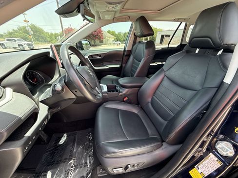 Certified 2022 Toyota RAV4 XLE Premium FWD image 13