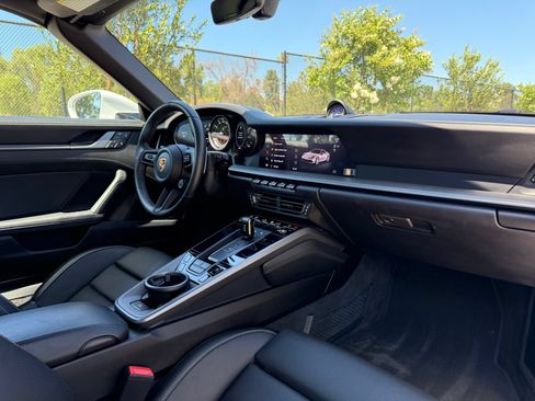 Certified 2022 Porsche 911 Carrera 4S w/ Sport Package AWD/4WD image 27