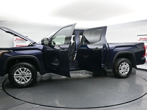 Used 2023 Toyota Tundra SR5 w/ SR5 Convenience Package AWD/4WD image 42