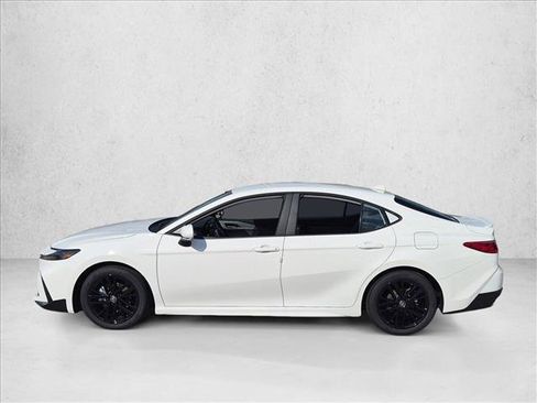 New 2026 Toyota Camry SE FWD image 5